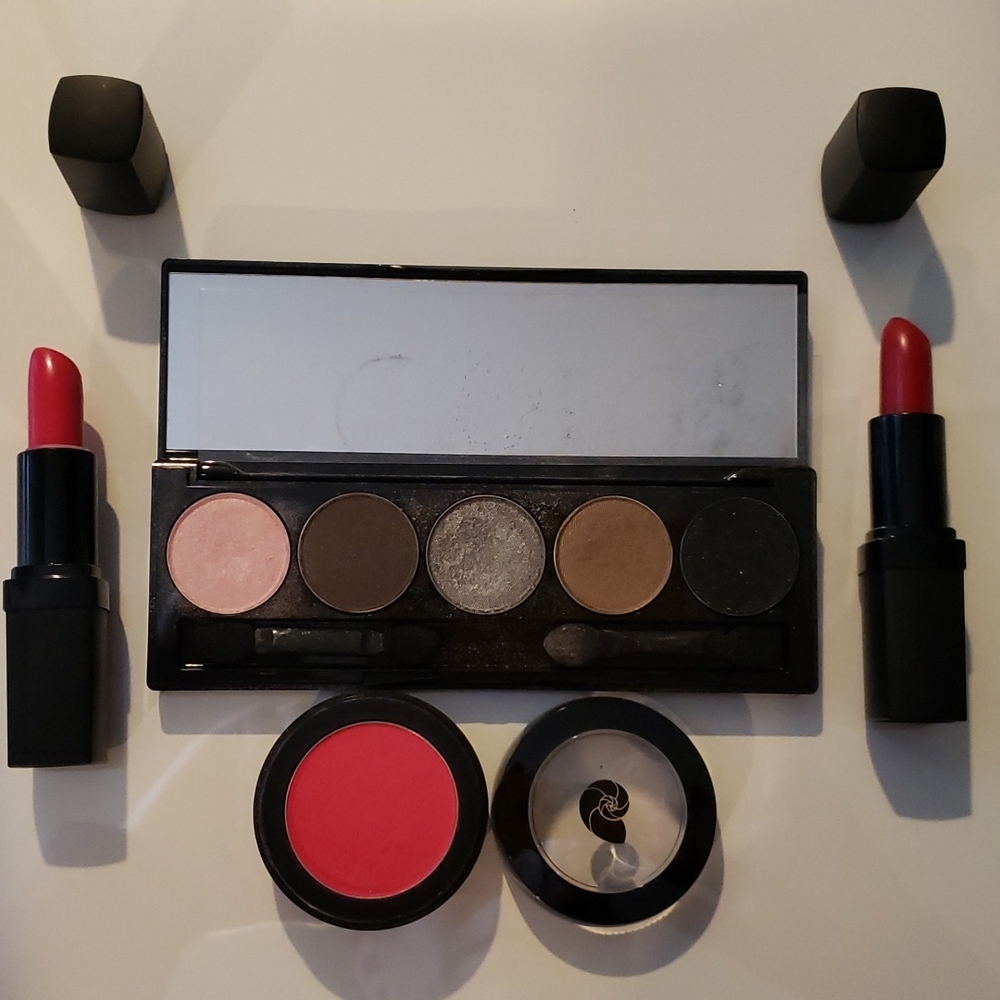 12 blueprints bright winter makeup